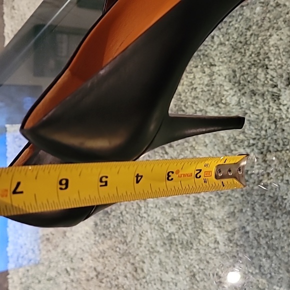 Gucci leather round toe heels 37 1/2 - Picture 9 of 10